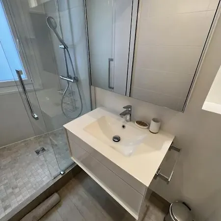 Arc De Triomphe 65 M2 아파트 파리
