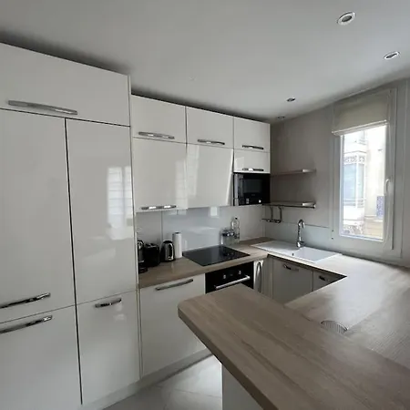 Arc De Triomphe 65 M2 Apartament